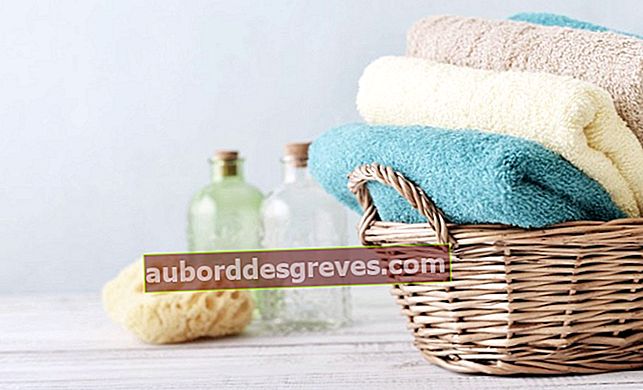 Lavare gli asciugamani da bagno